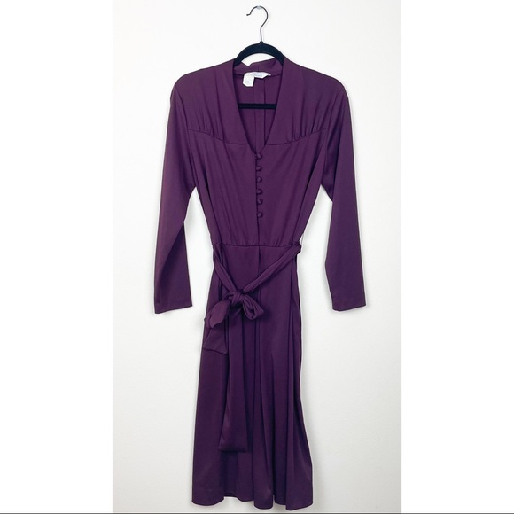 Vintage Dresses & Skirts - Vintage Sears long sleeve button down plum dress 609